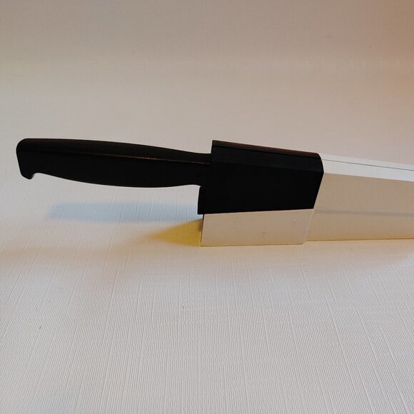 Vintage WILKINSON SWORD Self Sharpening Knife - Picture 7 of 7